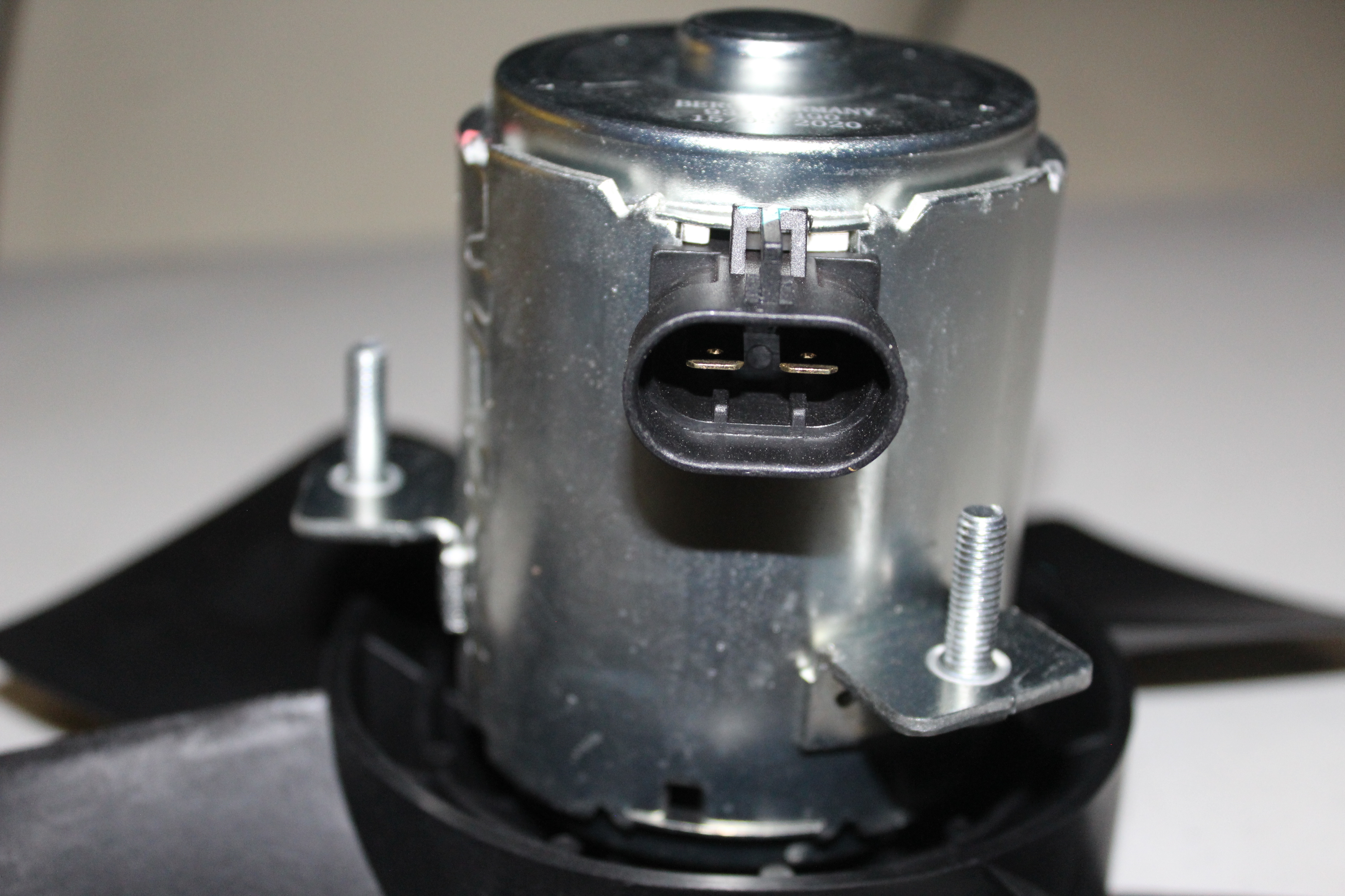 MOTOVENTILADOR CHEVY SIN AIRE ACONDICION